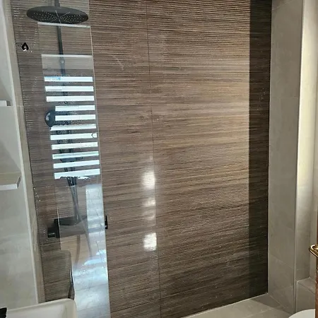 Alas Apartment *